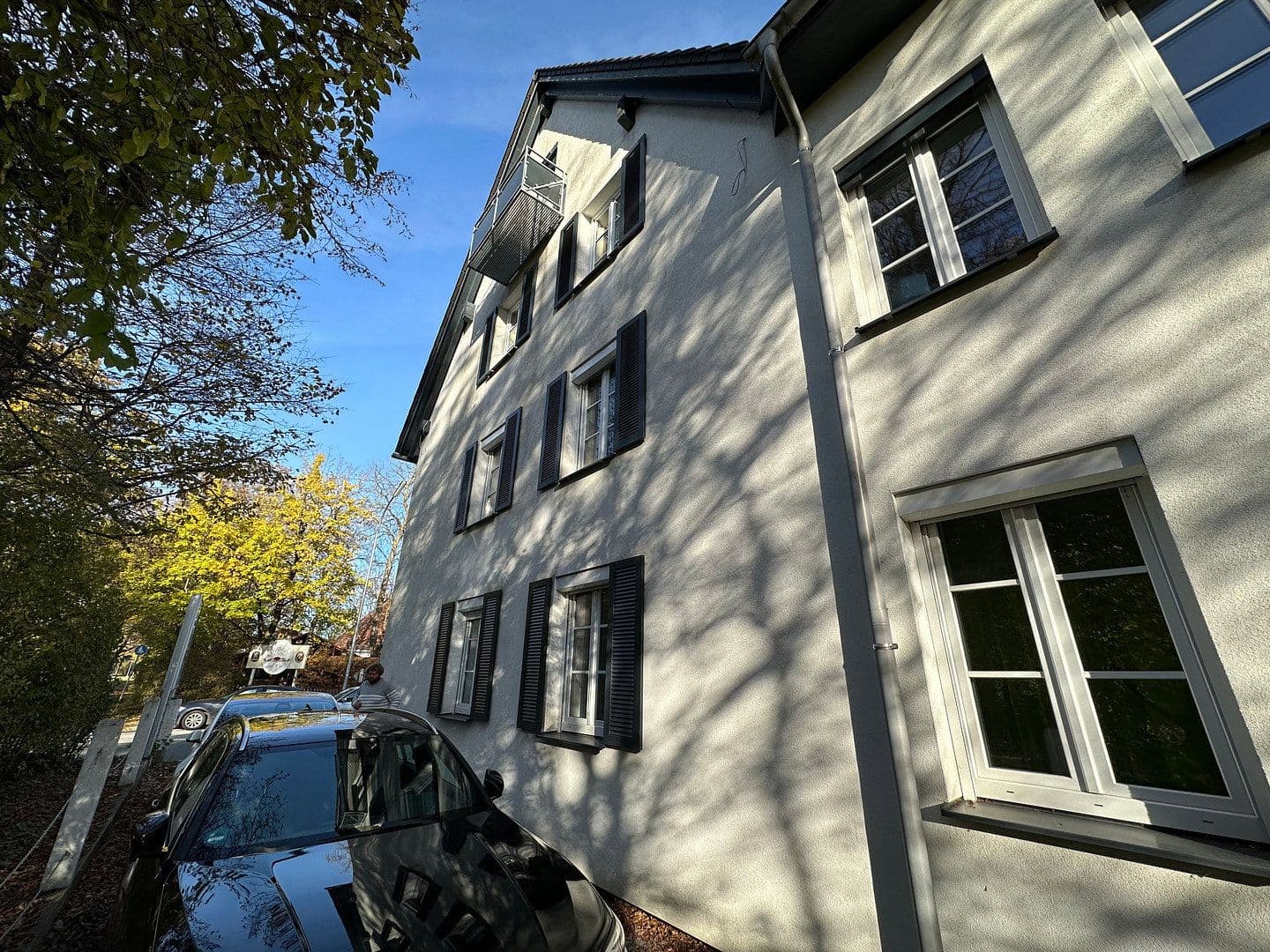 Pronájem bytu 5+1 141 m², Sudetendeutsche Straße 31a, München, Bavorsko Pronájem bytu 5+1 141 m², Sudetendeutsche Straße 31a, München, Bavorsko