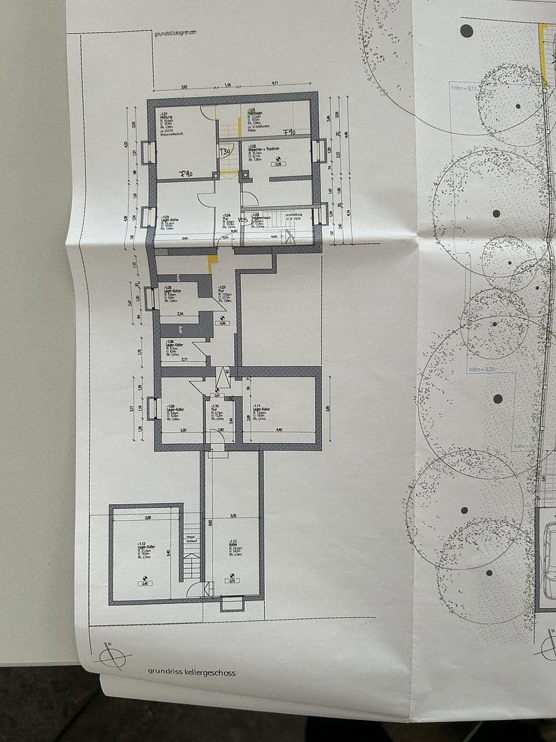 Pronájem bytu 5+1 141 m², Sudetendeutsche Straße 31a, München, Bavorsko Pronájem bytu 5+1 141 m², Sudetendeutsche Straße 31a, München, Bavorsko