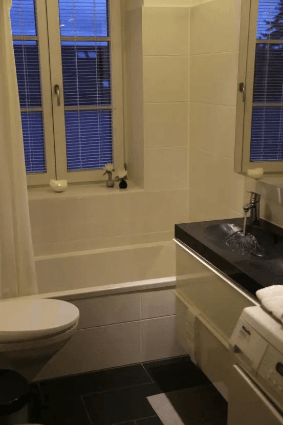 Pronájem bytu 5+1 141 m², Sudetendeutsche Straße 31a, München, Bavorsko Pronájem bytu 5+1 141 m², Sudetendeutsche Straße 31a, München, Bavorsko