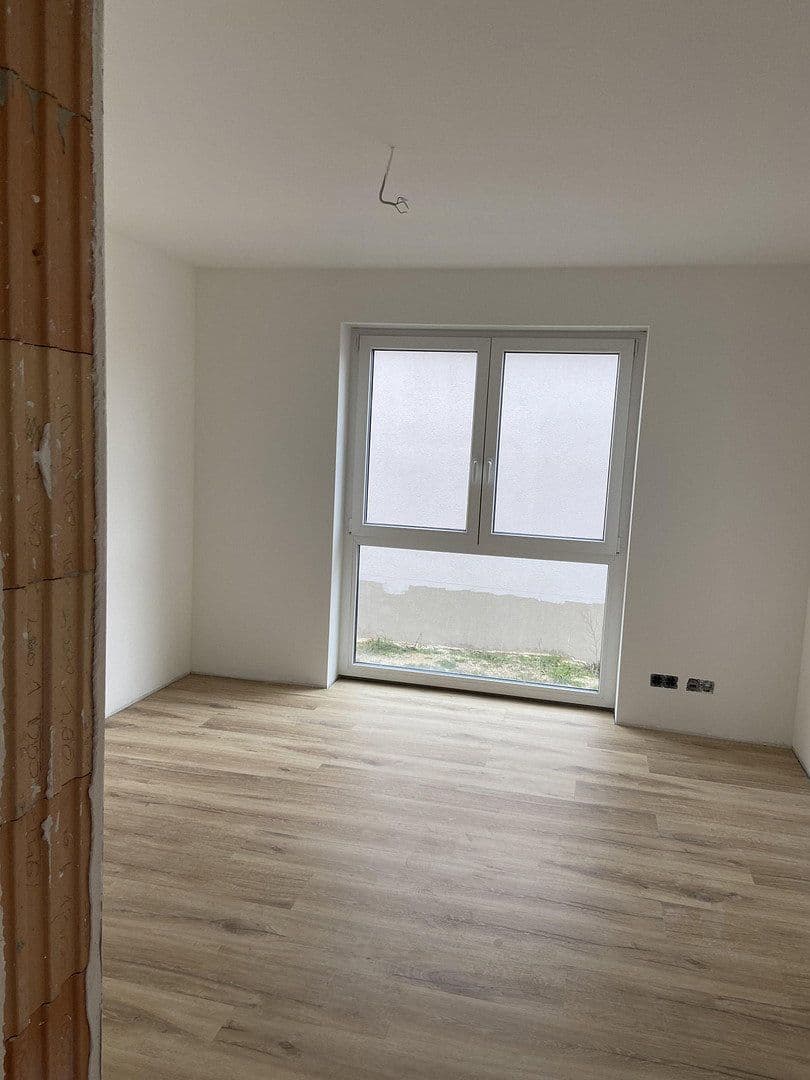 Pronájem bytu 3+1 103 m², Crailsheim, Bádensko-Württembersko Pronájem bytu 3+1 103 m², Crailsheim, Bádensko-Württembersko