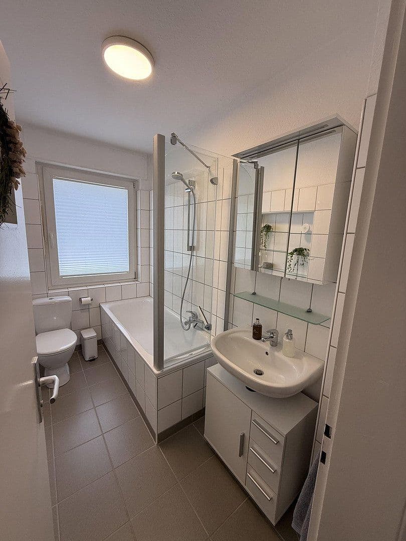 Pronájem bytu 2+1 57 m², Meerbusch, Severní Porýní-Vestfálsko Pronájem bytu 2+1 57 m², Meerbusch, Severní Porýní-Vestfálsko