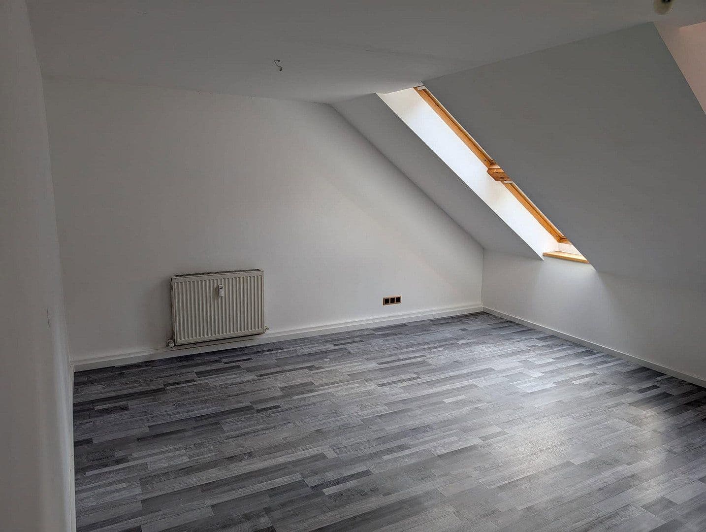 Prodej bytu 4+1 114 m², Altendorf / Mörnsheim, Bavorsko Prodej bytu 4+1 114 m², Altendorf / Mörnsheim, Bavorsko