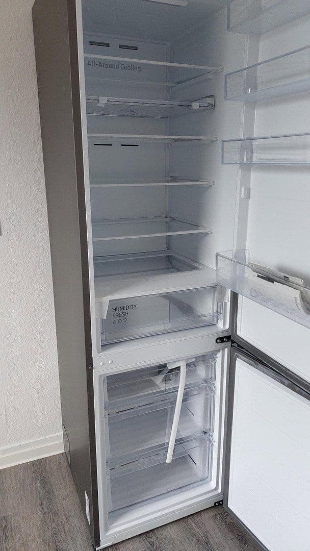 Pronájem bytu 4+1 74 m², Emser Strasse 40, Frankfurt, Hessen Pronájem bytu 4+1 74 m², Emser Strasse 40, Frankfurt, Hessen