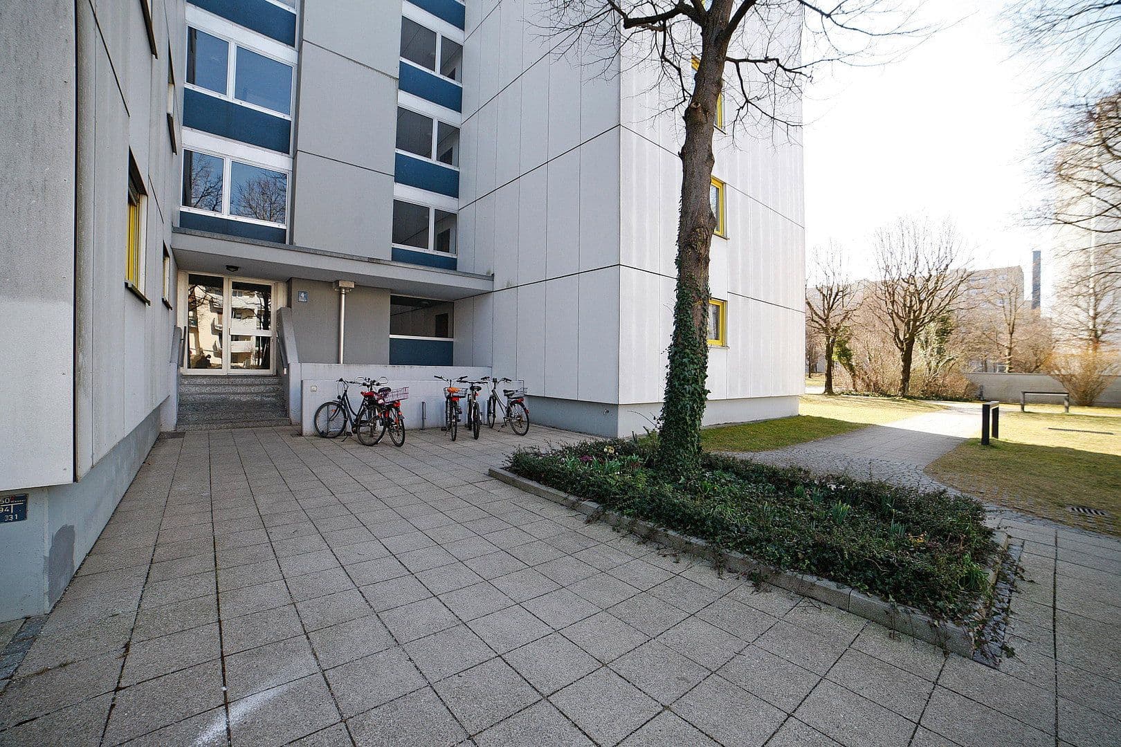 Pronájem bytu 1+1 47 m², Tettnanger Str. 4, München, Bavorsko Pronájem bytu 1+1 47 m², Tettnanger Str. 4, München, Bavorsko