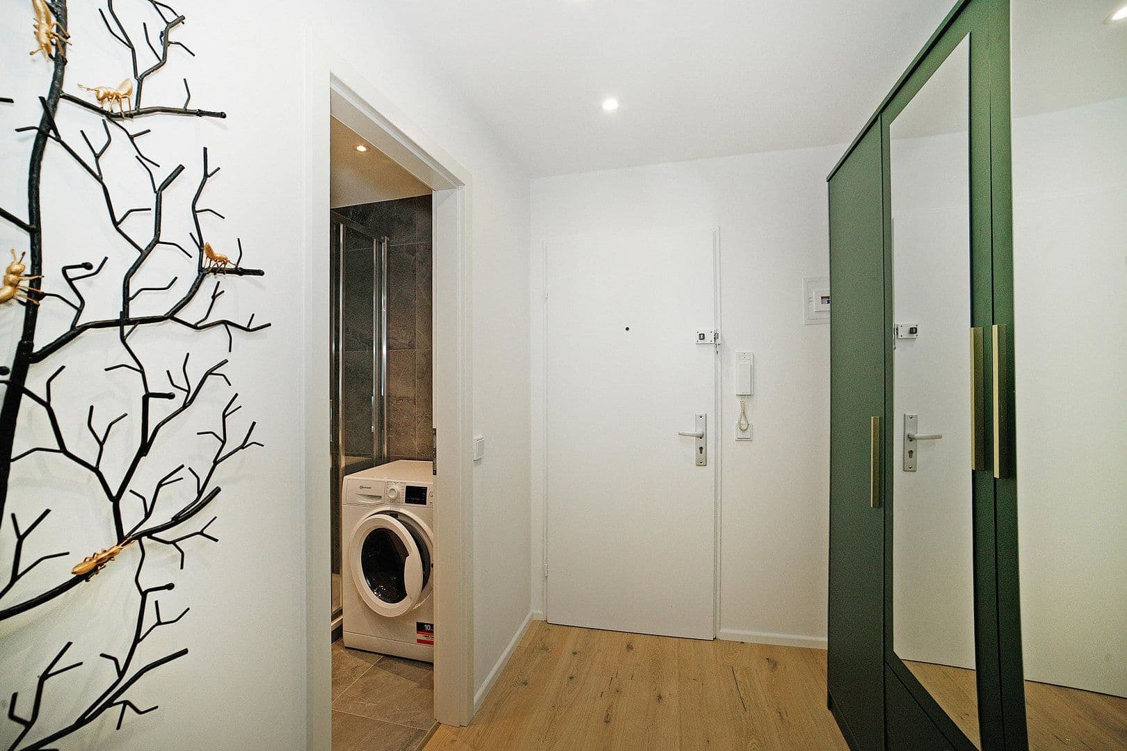 Pronájem bytu 1+1 47 m², Tettnanger Str. 4, München, Bavorsko Pronájem bytu 1+1 47 m², Tettnanger Str. 4, München, Bavorsko