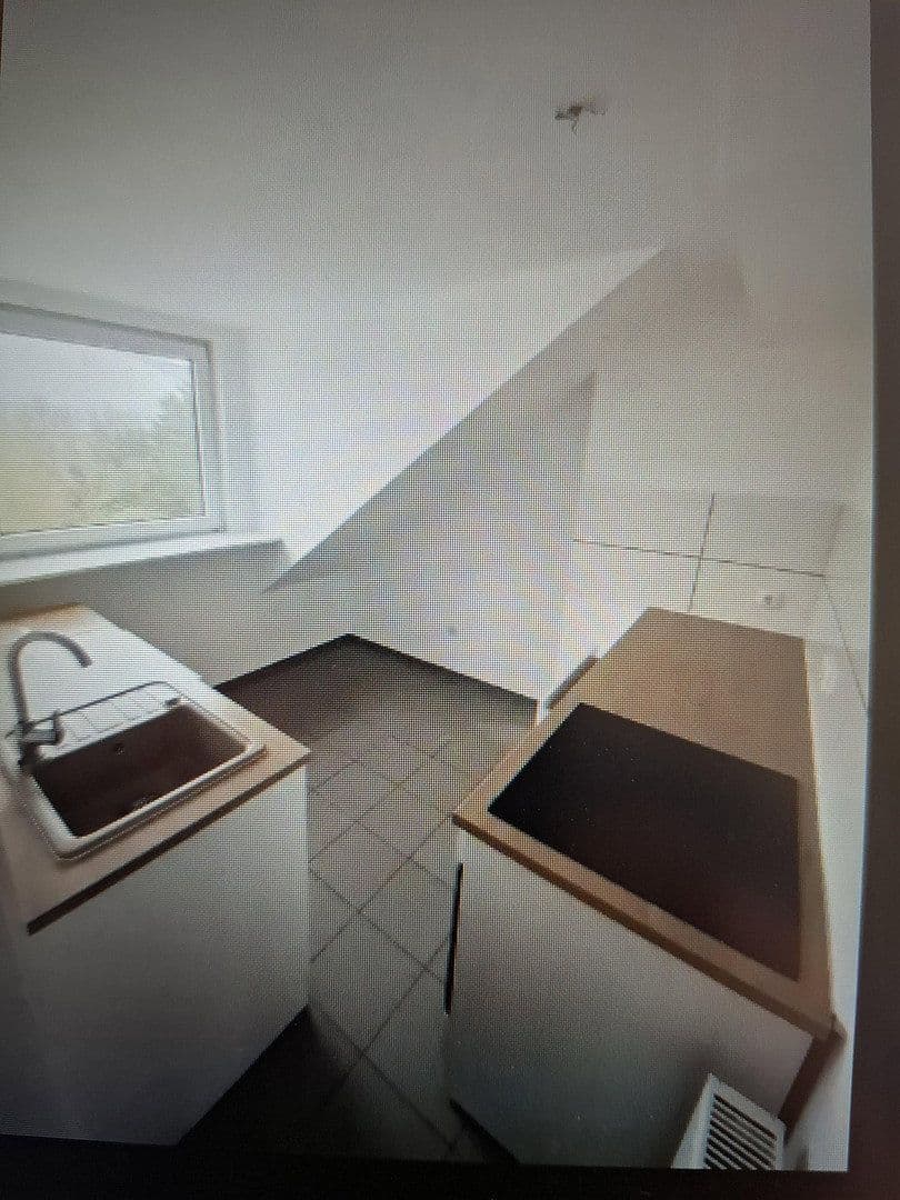 Pronájem bytu 3+1 65 m², Pötterstraße 22, Mönchenglabach, Severní Porýní-Vestfálsko Pronájem bytu 3+1 65 m², Pötterstraße 22, Mönchenglabach, Severní Porýní-Vestfálsko