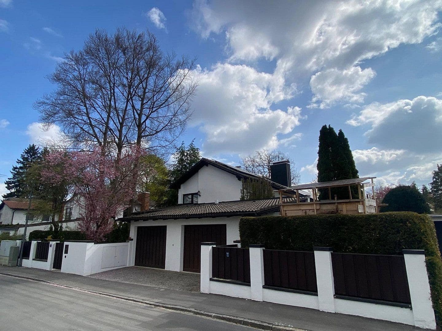 Prodej domu 267 m², pozemek 882 m², Grünwald, Bavorsko Prodej domu 267 m², pozemek 882 m², Grünwald, Bavorsko