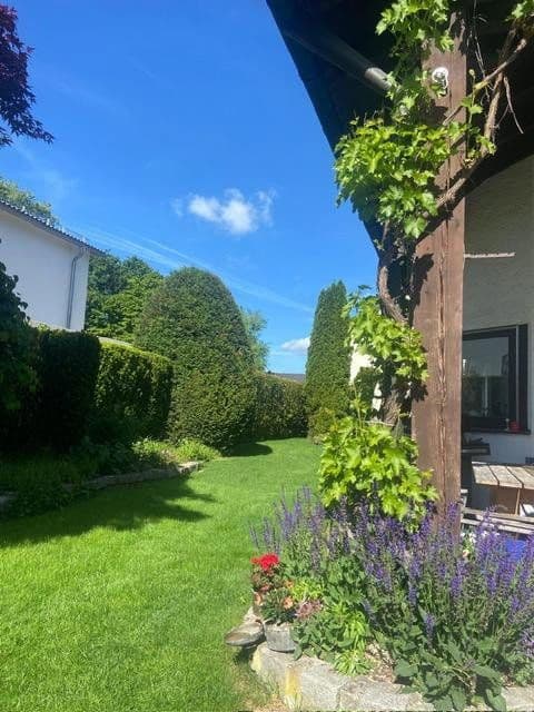 Prodej domu 267 m², pozemek 882 m², Grünwald, Bavorsko Prodej domu 267 m², pozemek 882 m², Grünwald, Bavorsko