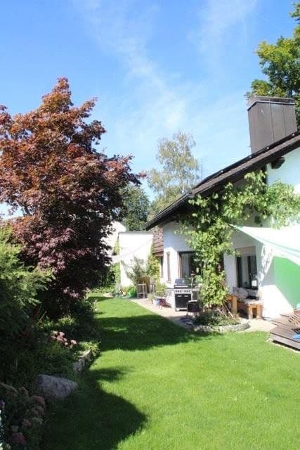 Prodej domu 267 m², pozemek 882 m², Grünwald, Bavorsko Prodej domu 267 m², pozemek 882 m², Grünwald, Bavorsko