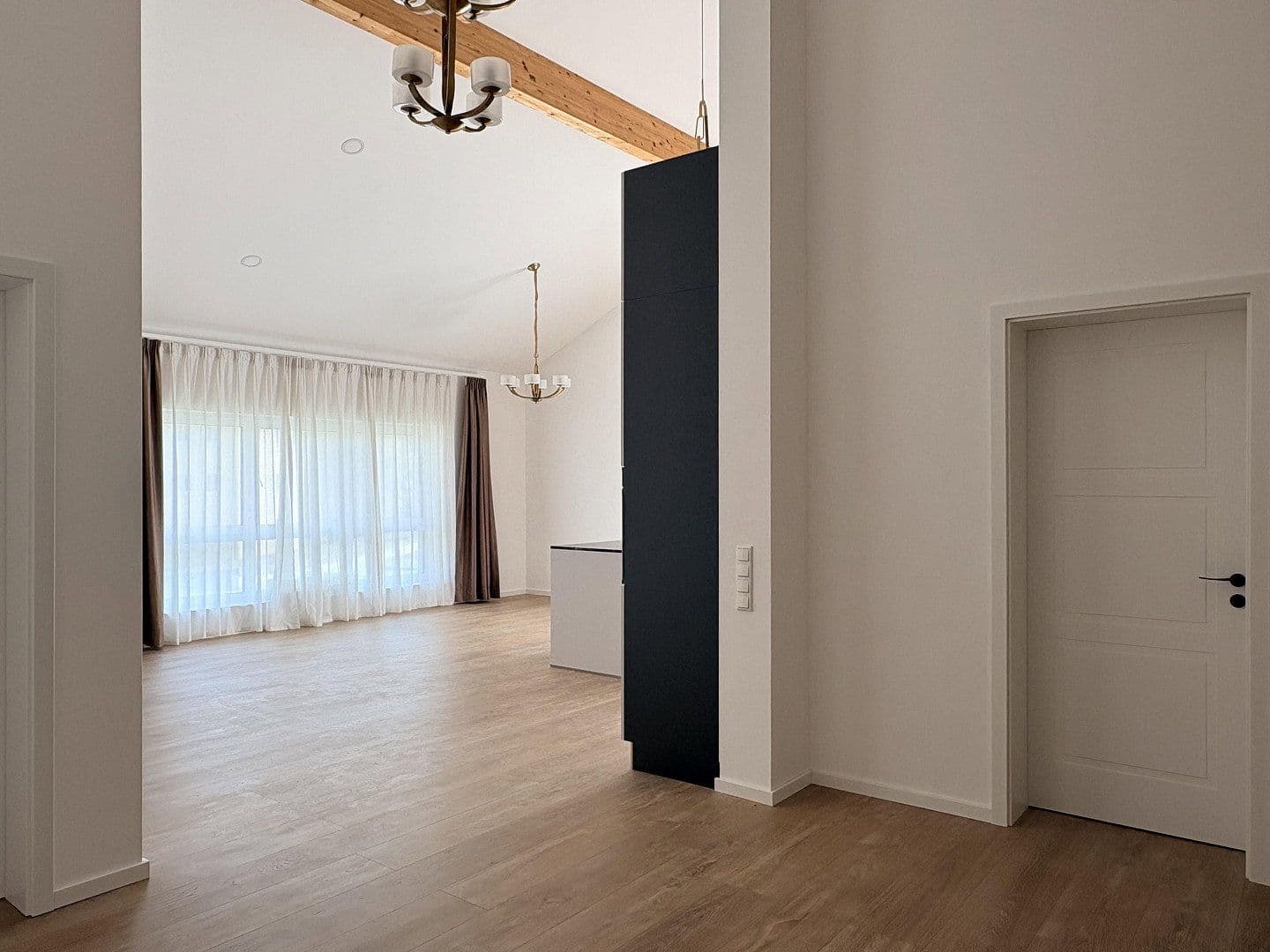 Pronájem bytu 4+kk 149 m², Dingolfing, Bavorsko Pronájem bytu 4+kk 149 m², Dingolfing, Bavorsko
