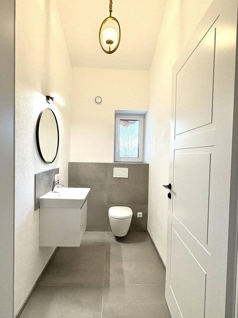 Pronájem bytu 4+kk 149 m², Dingolfing, Bavorsko Pronájem bytu 4+kk 149 m², Dingolfing, Bavorsko