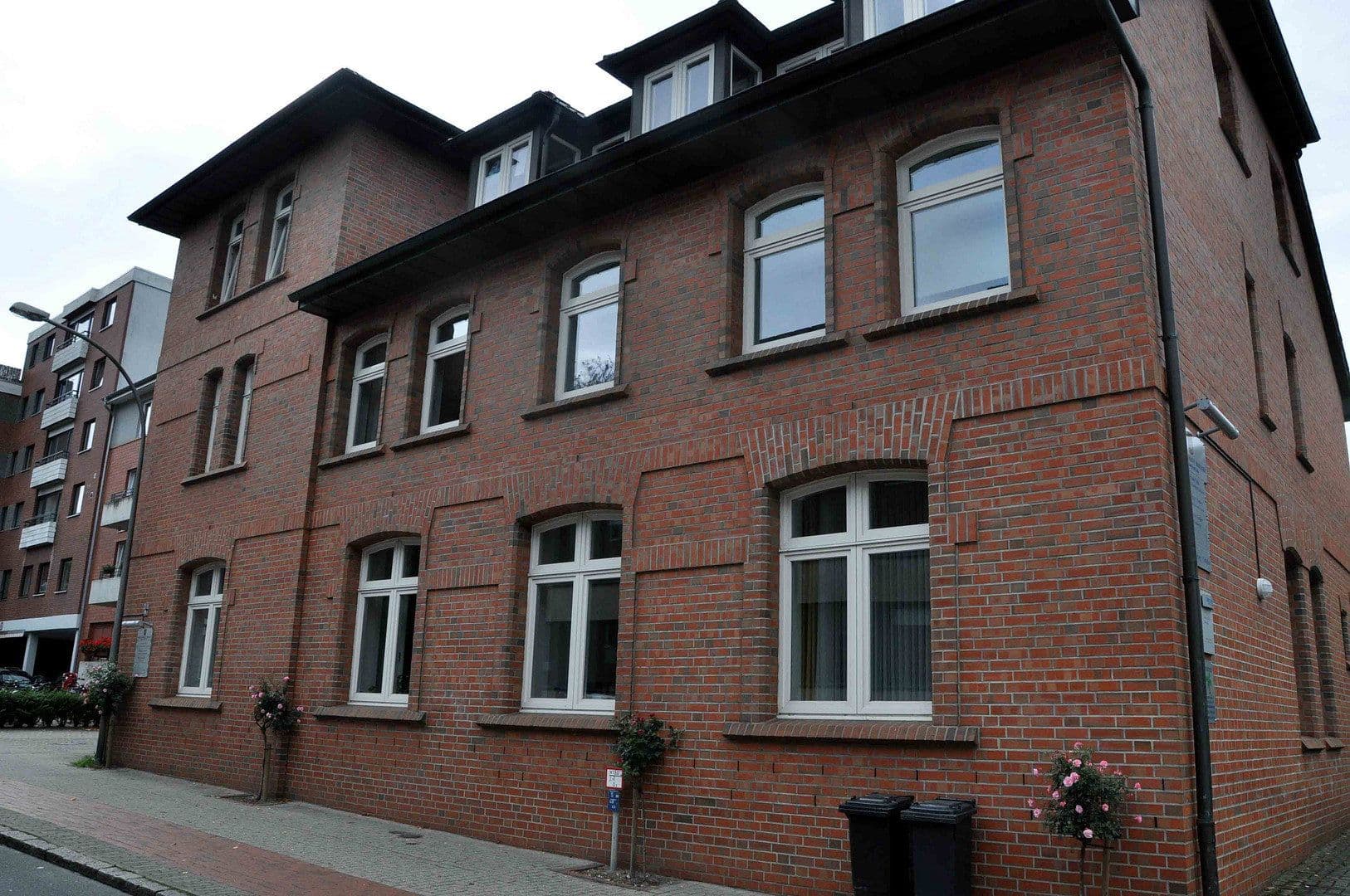 Pronájem kanceláře 400 m², Bahnhofstr. 35, Pinneberg, Šlesvicko-Holštýnsko Pronájem kanceláře 400 m², Bahnhofstr. 35, Pinneberg, Šlesvicko-Holštýnsko