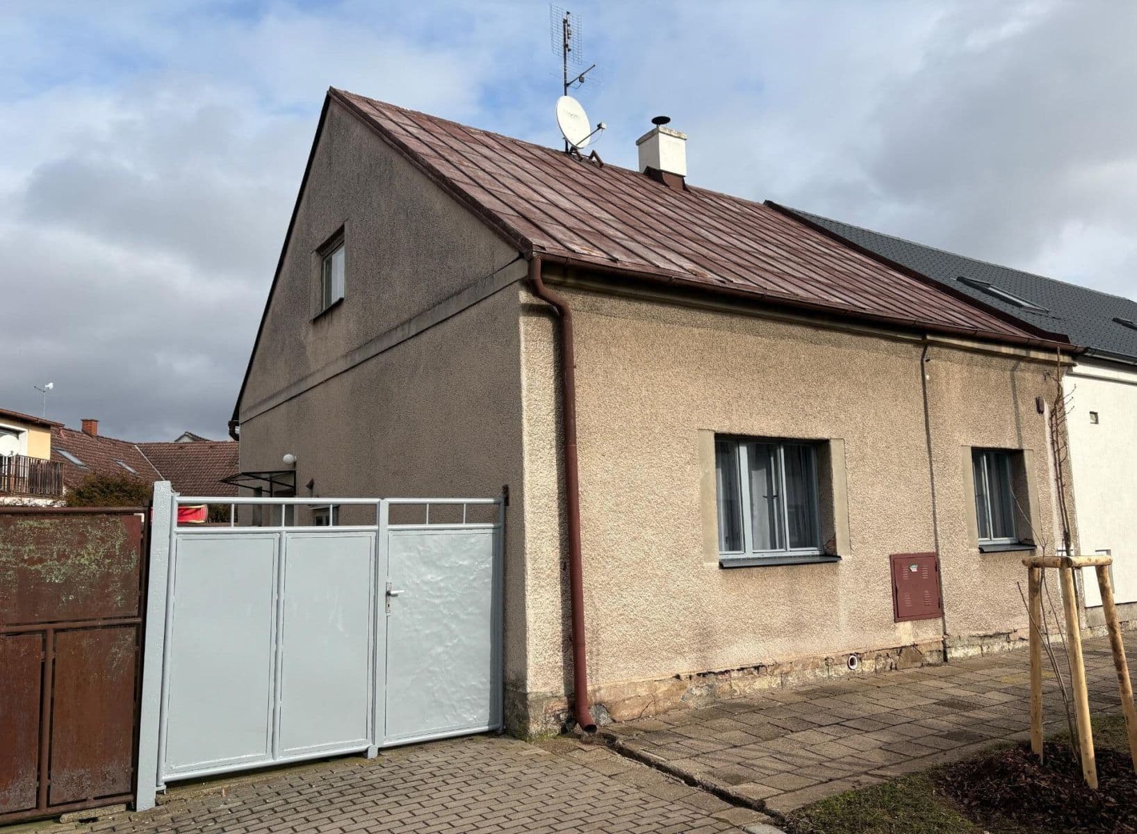 Prodej domu 64 m², pozemek 183 m², Brigádnická, Smiřice, Královéhradecký kraj Prodej domu 64 m², pozemek 183 m², Brigádnická, Smiřice, Královéhradecký kraj