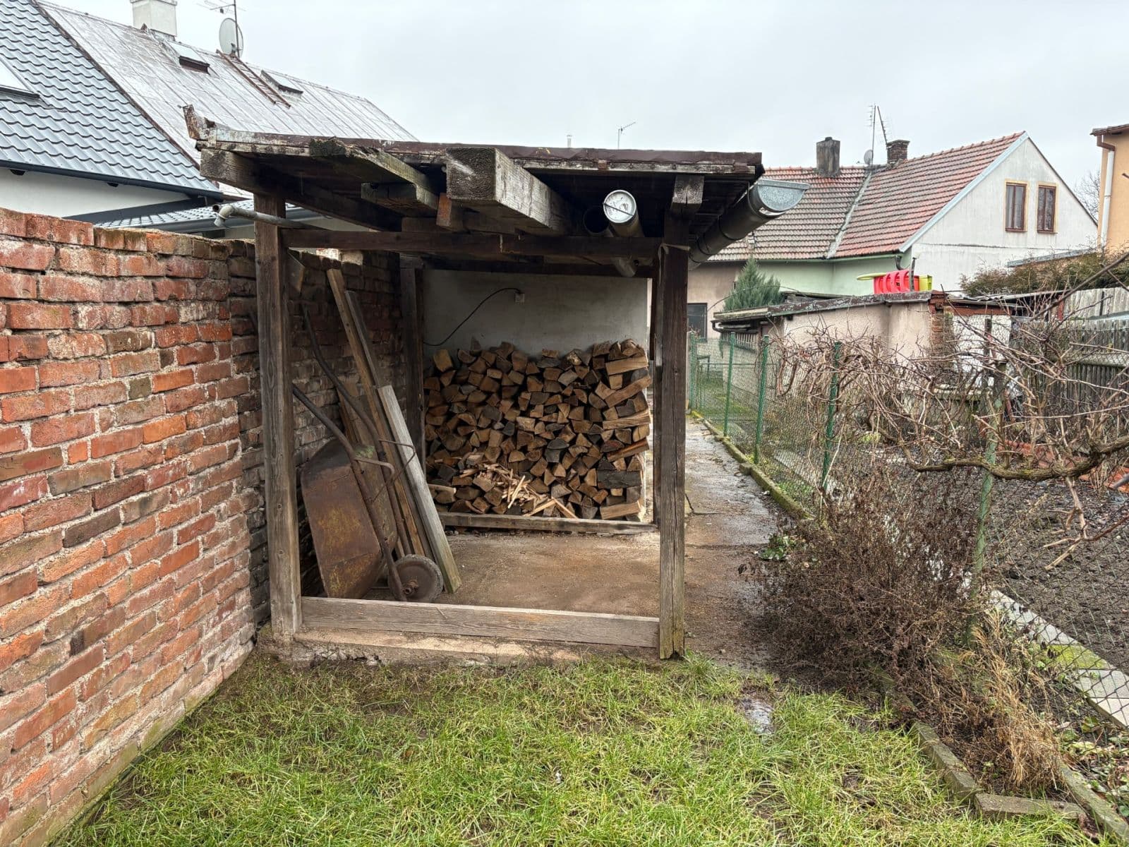 Prodej domu 64 m², pozemek 183 m², Brigádnická, Smiřice, Královéhradecký kraj Prodej domu 64 m², pozemek 183 m², Brigádnická, Smiřice, Královéhradecký kraj