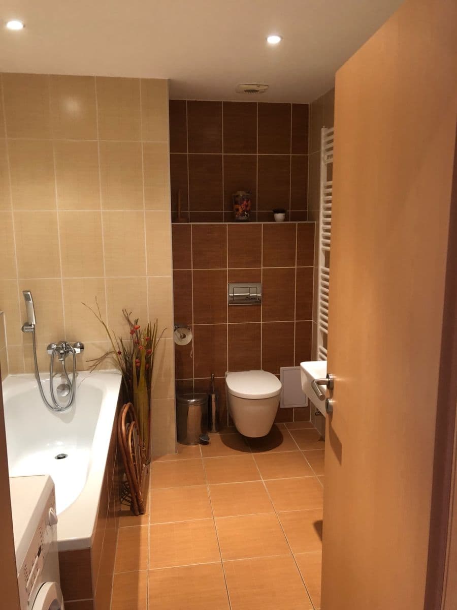 Prodej bytu 2+kk 49 m², Žitná, Hostivice, Středočeský kraj Prodej bytu 2+kk 49 m², Žitná, Hostivice, Středočeský kraj