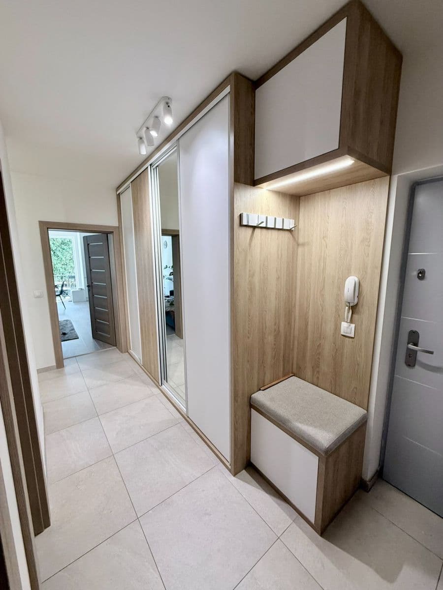 Pronájem bytu 3+kk 90 m², Jihlavská, Troubsko, Jihomoravský kraj Pronájem bytu 3+kk 90 m², Jihlavská, Troubsko, Jihomoravský kraj