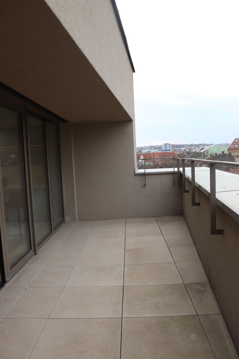 Pronájem bytu 1+kk 43 m², Bratislavská, Brno, Jihomoravský kraj Pronájem bytu 1+kk 43 m², Bratislavská, Brno, Jihomoravský kraj