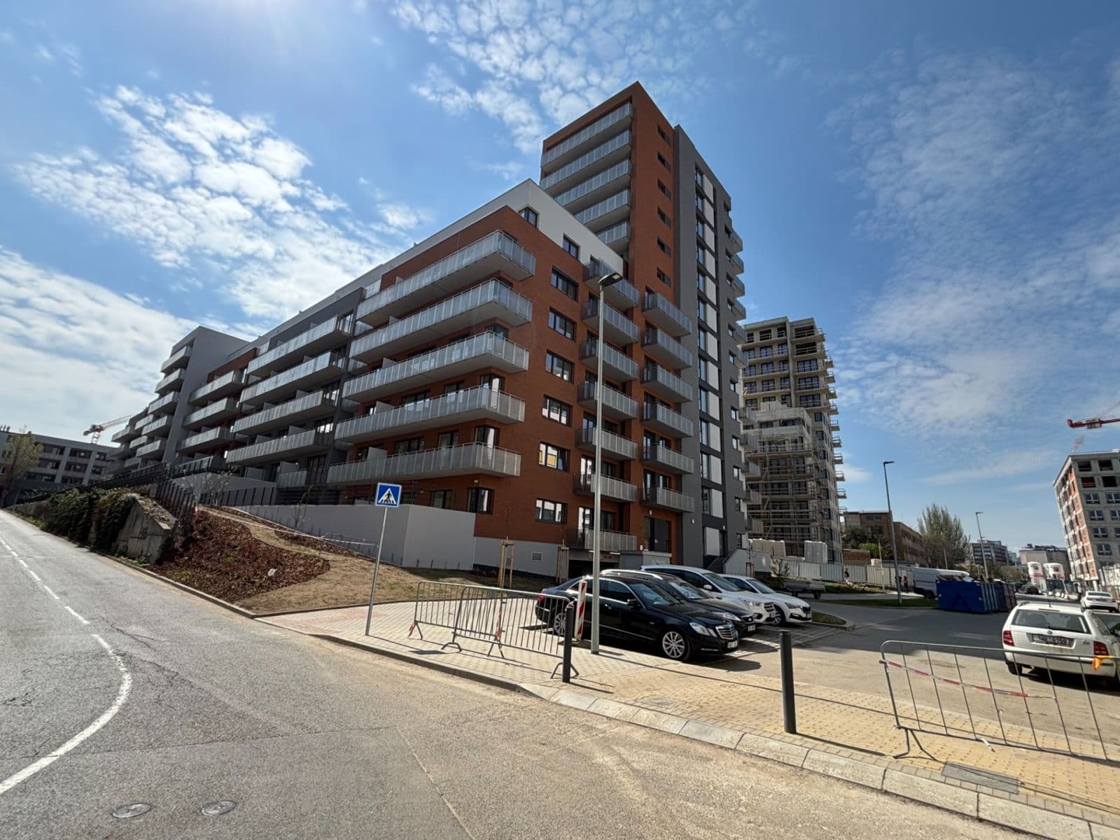 Pronájem bytu 2+kk 63 m², Pod Harfou, Praha, Praha Pronájem bytu 2+kk 63 m², Pod Harfou, Praha, Praha