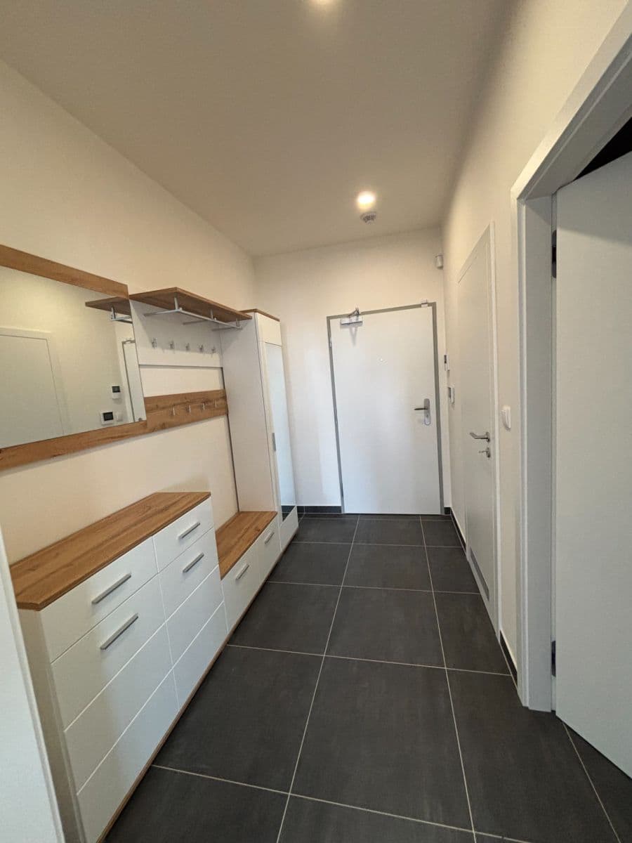 Pronájem bytu 2+kk 63 m², Pod Harfou, Praha, Praha Pronájem bytu 2+kk 63 m², Pod Harfou, Praha, Praha