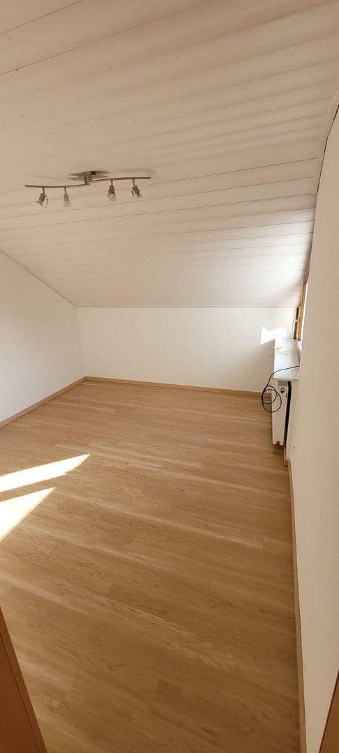 Pronájem bytu 3+kk 79 m², Am Brücklesbach 39, Leutenbach, Bádensko-Württembersko Pronájem bytu 3+kk 79 m², Am Brücklesbach 39, Leutenbach, Bádensko-Württembersko