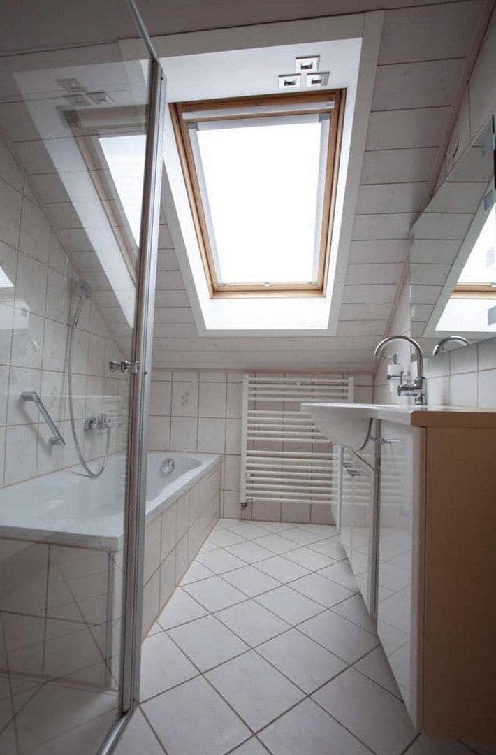 Pronájem bytu 3+kk 79 m², Am Brücklesbach 39, Leutenbach, Bádensko-Württembersko Pronájem bytu 3+kk 79 m², Am Brücklesbach 39, Leutenbach, Bádensko-Württembersko