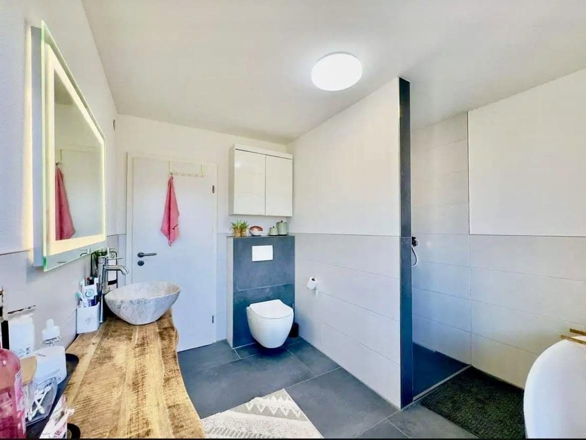 Prodej domu 177 m², pozemek 361 m², Meckenbeuren, Bádensko-Württembersko Prodej domu 177 m², pozemek 361 m², Meckenbeuren, Bádensko-Württembersko