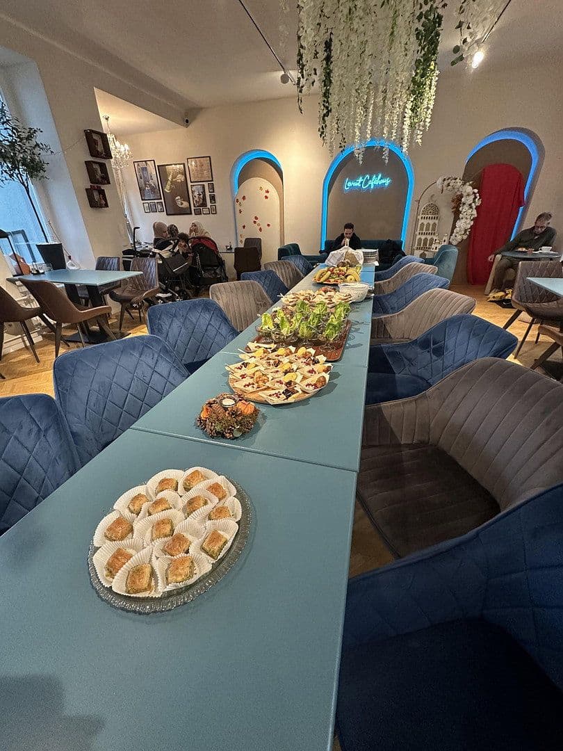 Pronájem nebytového prostoru 100 m², Trautenaustr. 5, Berlin, Berlín Pronájem nebytového prostoru 100 m², Trautenaustr. 5, Berlin, Berlín