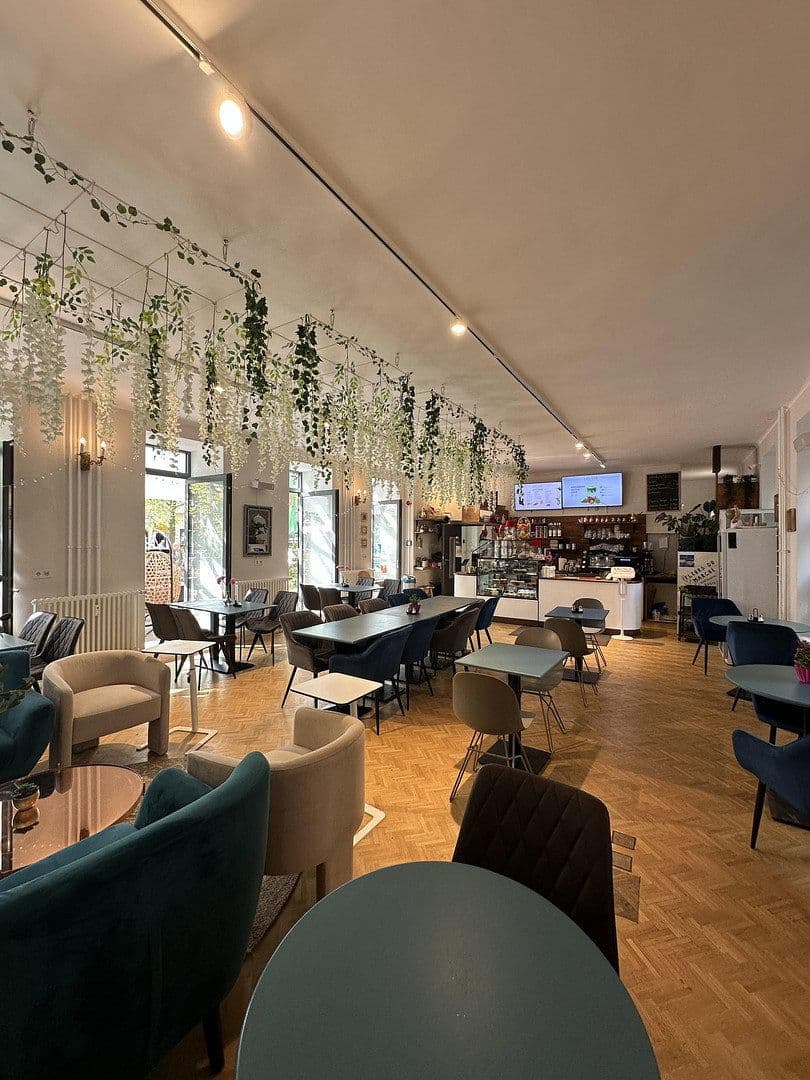 Pronájem nebytového prostoru 100 m², Trautenaustr. 5, Berlin, Berlín Pronájem nebytového prostoru 100 m², Trautenaustr. 5, Berlin, Berlín