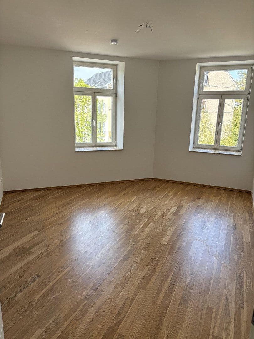 Pronájem bytu 2+1 58 m², Engelsdorfer Straße, Leipzig, Sasko Pronájem bytu 2+1 58 m², Engelsdorfer Straße, Leipzig, Sasko