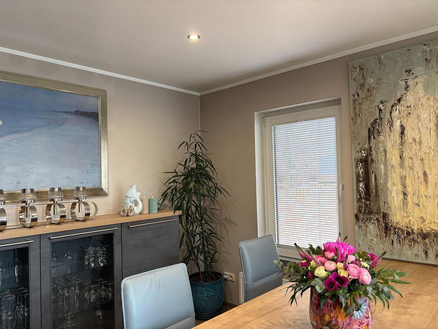 Prodej domu 220 m², pozemek 440 m², Krummhörn, Dolní Sasko Prodej domu 220 m², pozemek 440 m², Krummhörn, Dolní Sasko