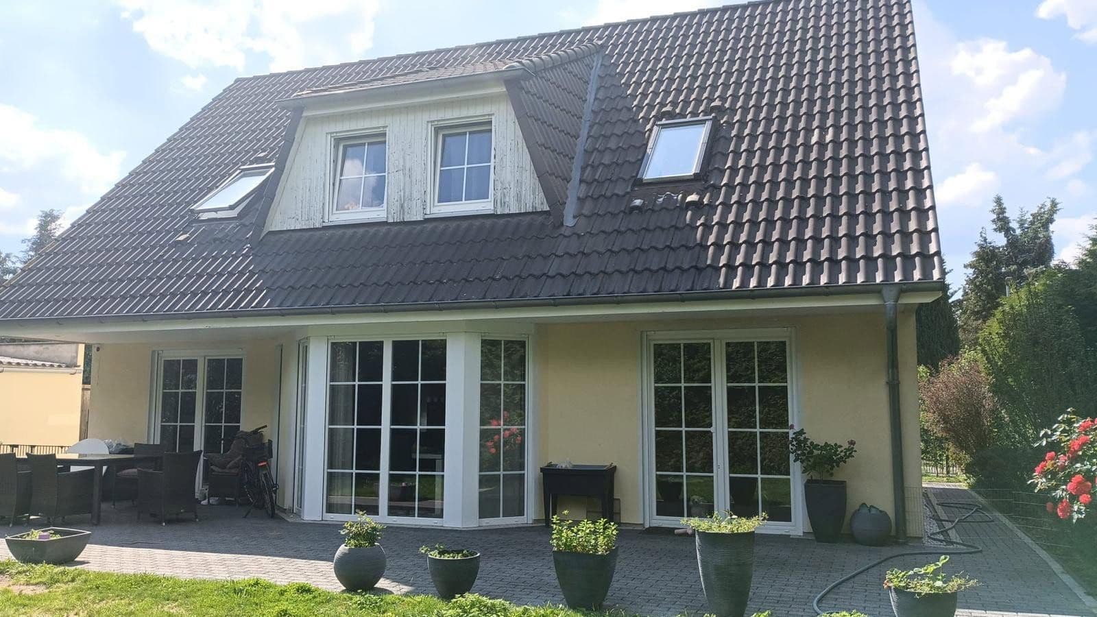 Prodej domu 150 m², pozemek 570 m², Zwinglistr. 11, Falkensee, Braniborsko Prodej domu 150 m², pozemek 570 m², Zwinglistr. 11, Falkensee, Braniborsko