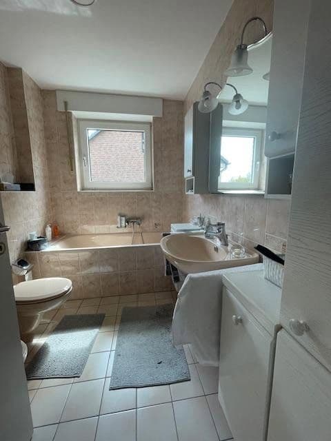 Pronájem domu 150 m², pozemek 344 m², Elsternweg, Ratingen, Severní Porýní-Vestfálsko Pronájem domu 150 m², pozemek 344 m², Elsternweg, Ratingen, Severní Porýní-Vestfálsko