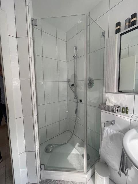 Pronájem domu 150 m², pozemek 344 m², Elsternweg, Ratingen, Severní Porýní-Vestfálsko Pronájem domu 150 m², pozemek 344 m², Elsternweg, Ratingen, Severní Porýní-Vestfálsko