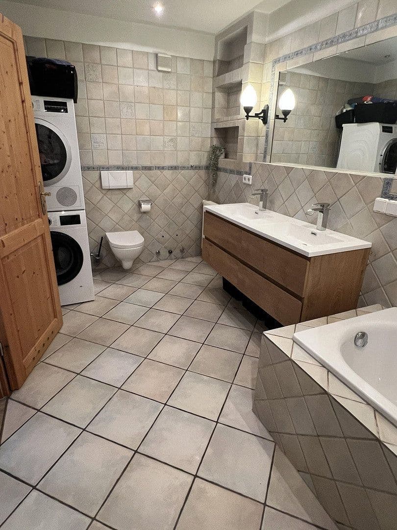 Prodej domu 165 m², pozemek 162 m², Falkensee, Braniborsko Prodej domu 165 m², pozemek 162 m², Falkensee, Braniborsko