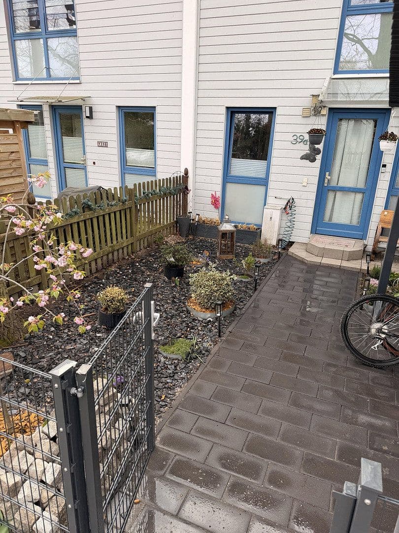 Prodej domu 165 m², pozemek 162 m², Falkensee, Braniborsko Prodej domu 165 m², pozemek 162 m², Falkensee, Braniborsko