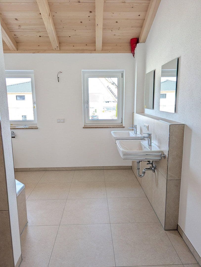 Pronájem domu 153 m², pozemek 684 m², Boschstraße 6, Heldenstein, Bavorsko Pronájem domu 153 m², pozemek 684 m², Boschstraße 6, Heldenstein, Bavorsko