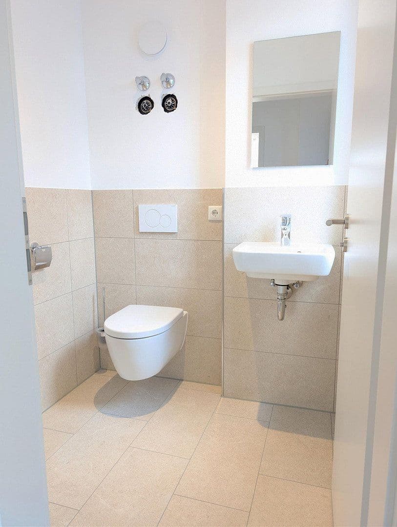 Pronájem domu 153 m², pozemek 684 m², Boschstraße 6, Heldenstein, Bavorsko Pronájem domu 153 m², pozemek 684 m², Boschstraße 6, Heldenstein, Bavorsko