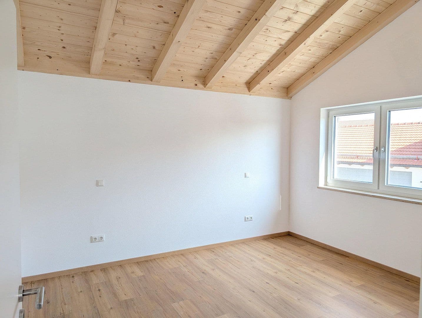 Pronájem domu 153 m², pozemek 684 m², Boschstraße 6, Heldenstein, Bavorsko Pronájem domu 153 m², pozemek 684 m², Boschstraße 6, Heldenstein, Bavorsko