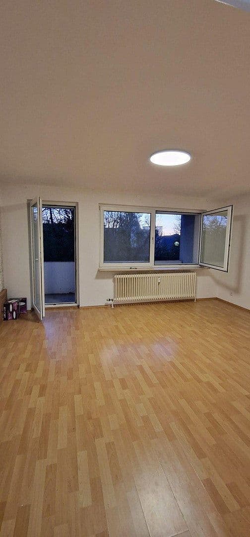 Pronájem bytu 2+1 56 m², Düsseldorfer Straße 4, Wiesbaden, Hessen Pronájem bytu 2+1 56 m², Düsseldorfer Straße 4, Wiesbaden, Hessen