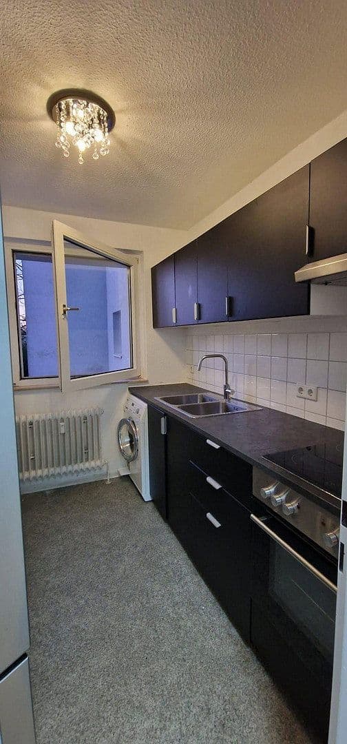 Pronájem bytu 2+1 56 m², Düsseldorfer Straße 4, Wiesbaden, Hessen Pronájem bytu 2+1 56 m², Düsseldorfer Straße 4, Wiesbaden, Hessen