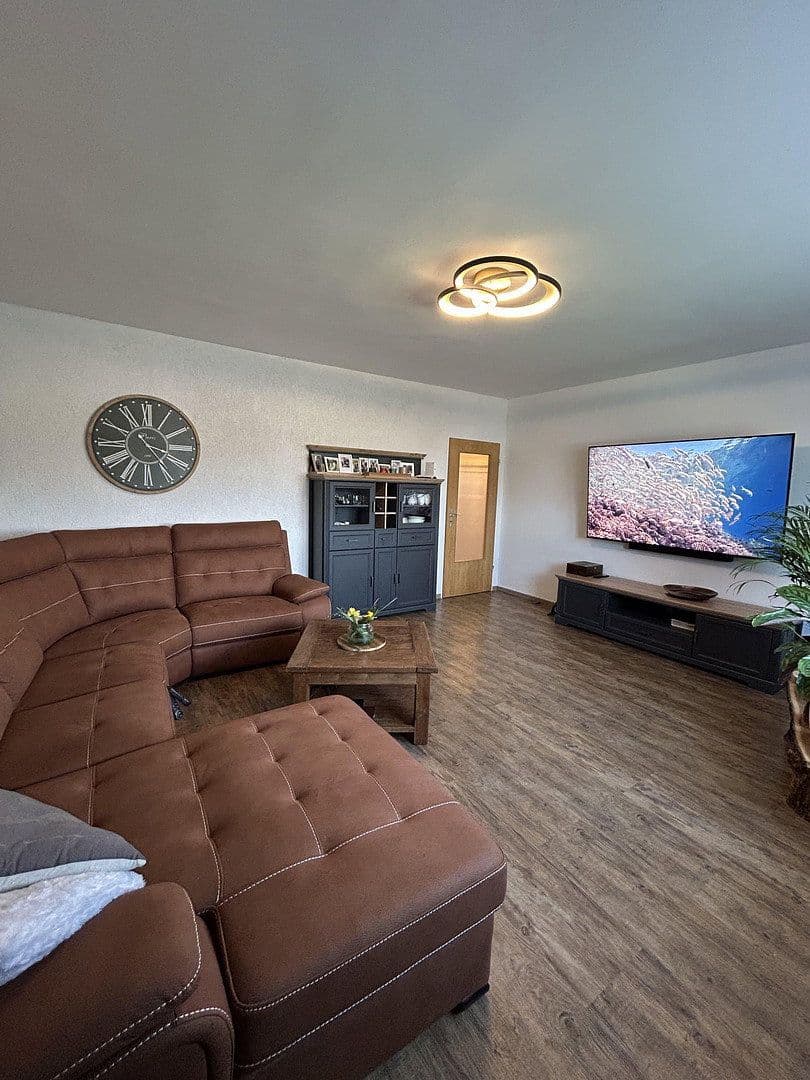 Prodej domu 200 m², pozemek 628 m², Hammersbach, Hessen Prodej domu 200 m², pozemek 628 m², Hammersbach, Hessen