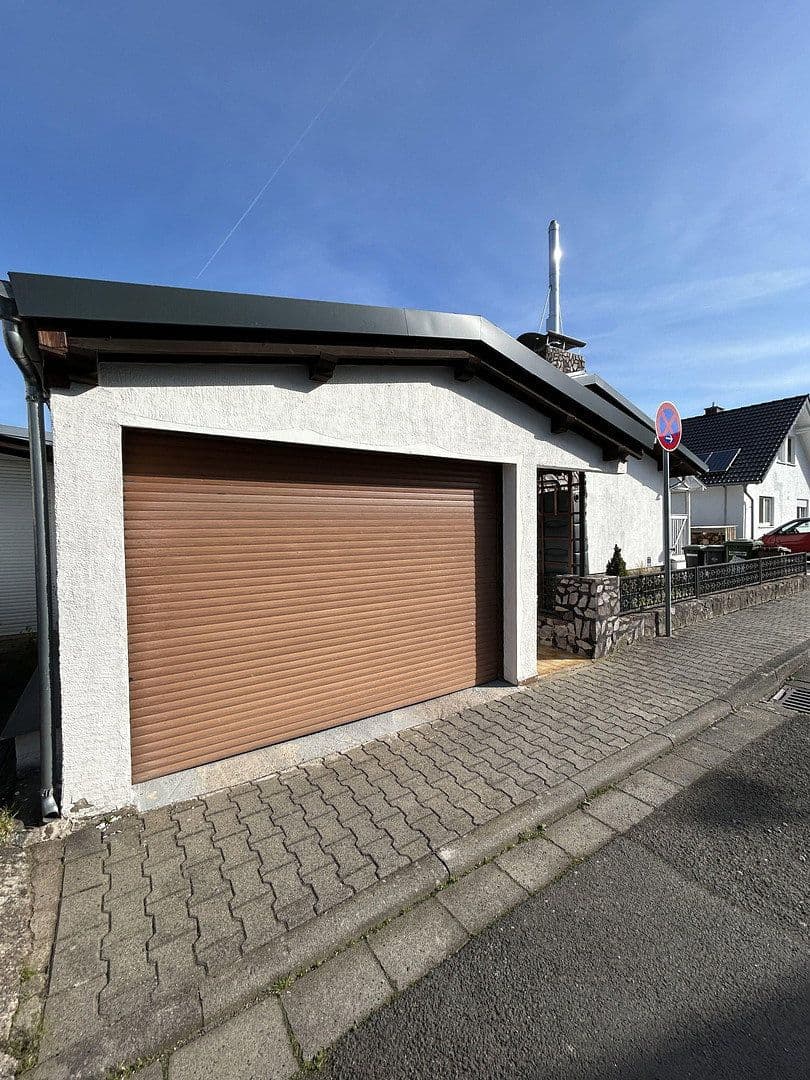 Prodej domu 200 m², pozemek 628 m², Hammersbach, Hessen Prodej domu 200 m², pozemek 628 m², Hammersbach, Hessen