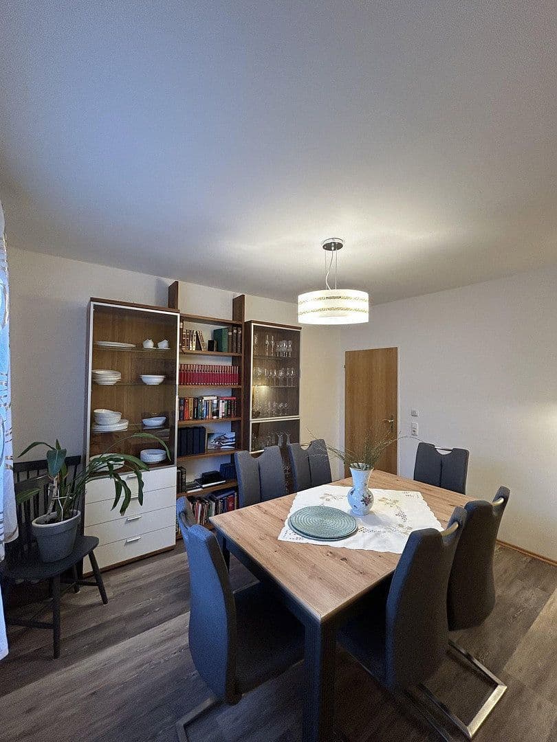 Prodej domu 200 m², pozemek 628 m², Hammersbach, Hessen Prodej domu 200 m², pozemek 628 m², Hammersbach, Hessen