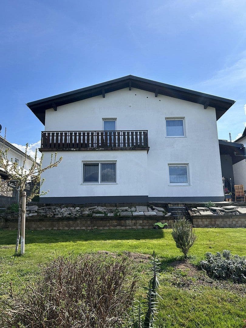 Prodej domu 200 m², pozemek 628 m², Hammersbach, Hessen Prodej domu 200 m², pozemek 628 m², Hammersbach, Hessen