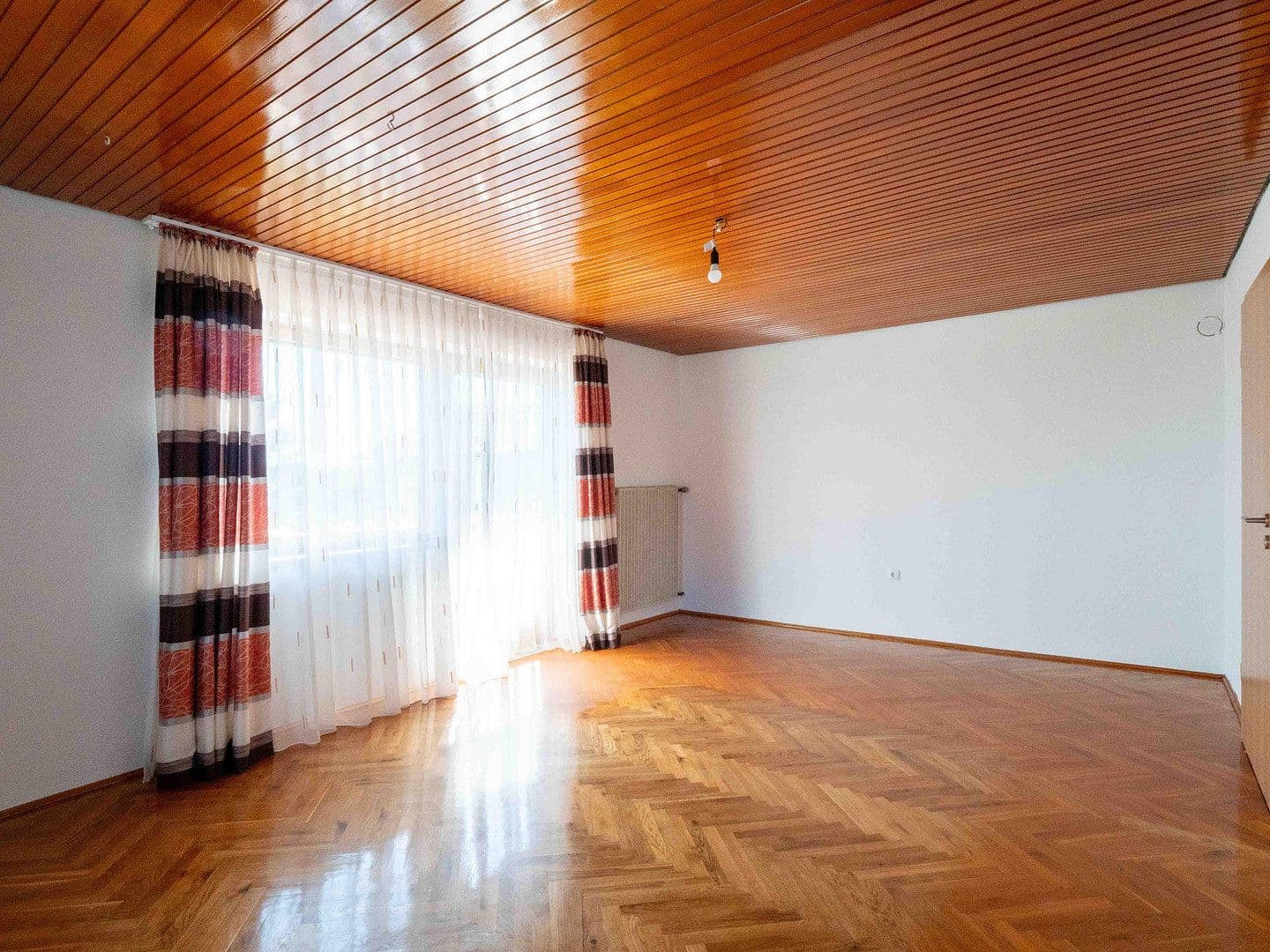Prodej domu 148 m², pozemek 1.172 m², Spiegelau, Bavorsko Prodej domu 148 m², pozemek 1.172 m², Spiegelau, Bavorsko