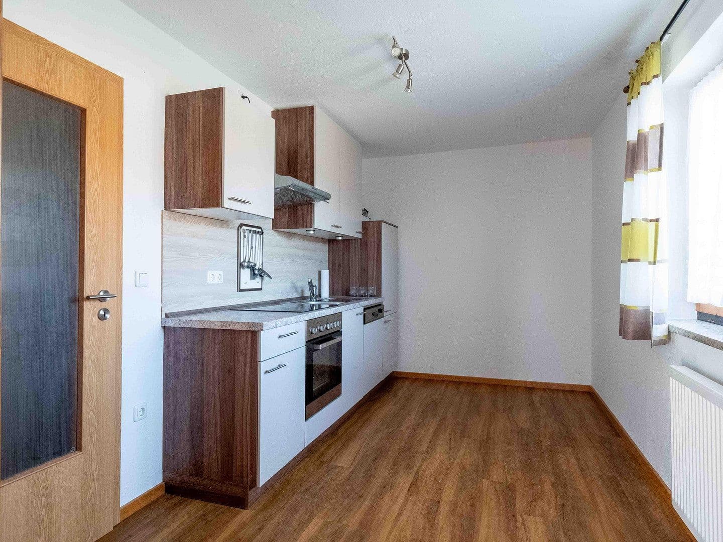 Prodej domu 148 m², pozemek 1.172 m², Spiegelau, Bavorsko Prodej domu 148 m², pozemek 1.172 m², Spiegelau, Bavorsko