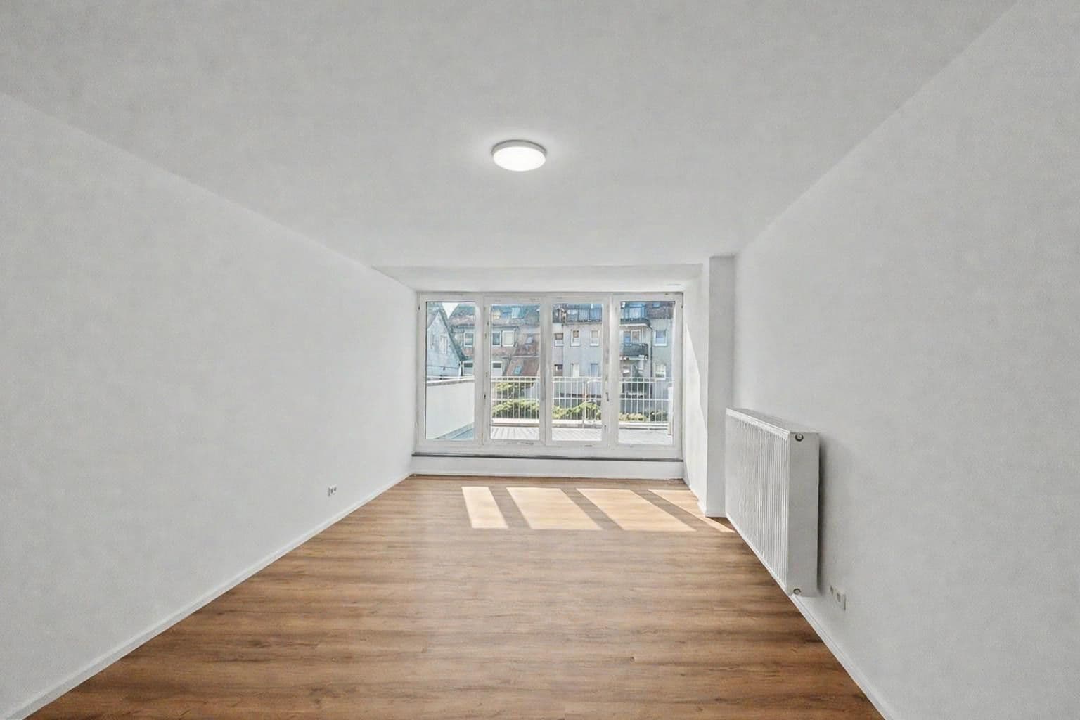 Pronájem bytu 3+1 93 m², Köln, Severní Porýní-Vestfálsko Pronájem bytu 3+1 93 m², Köln, Severní Porýní-Vestfálsko
