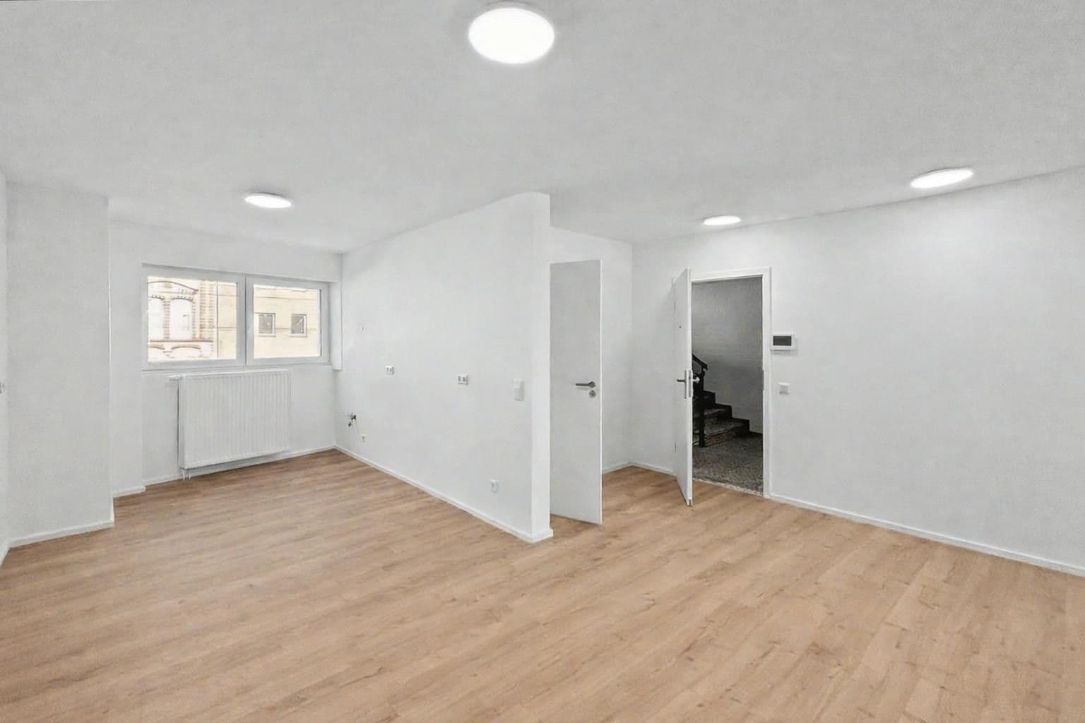 Pronájem bytu 3+1 93 m², Köln, Severní Porýní-Vestfálsko Pronájem bytu 3+1 93 m², Köln, Severní Porýní-Vestfálsko