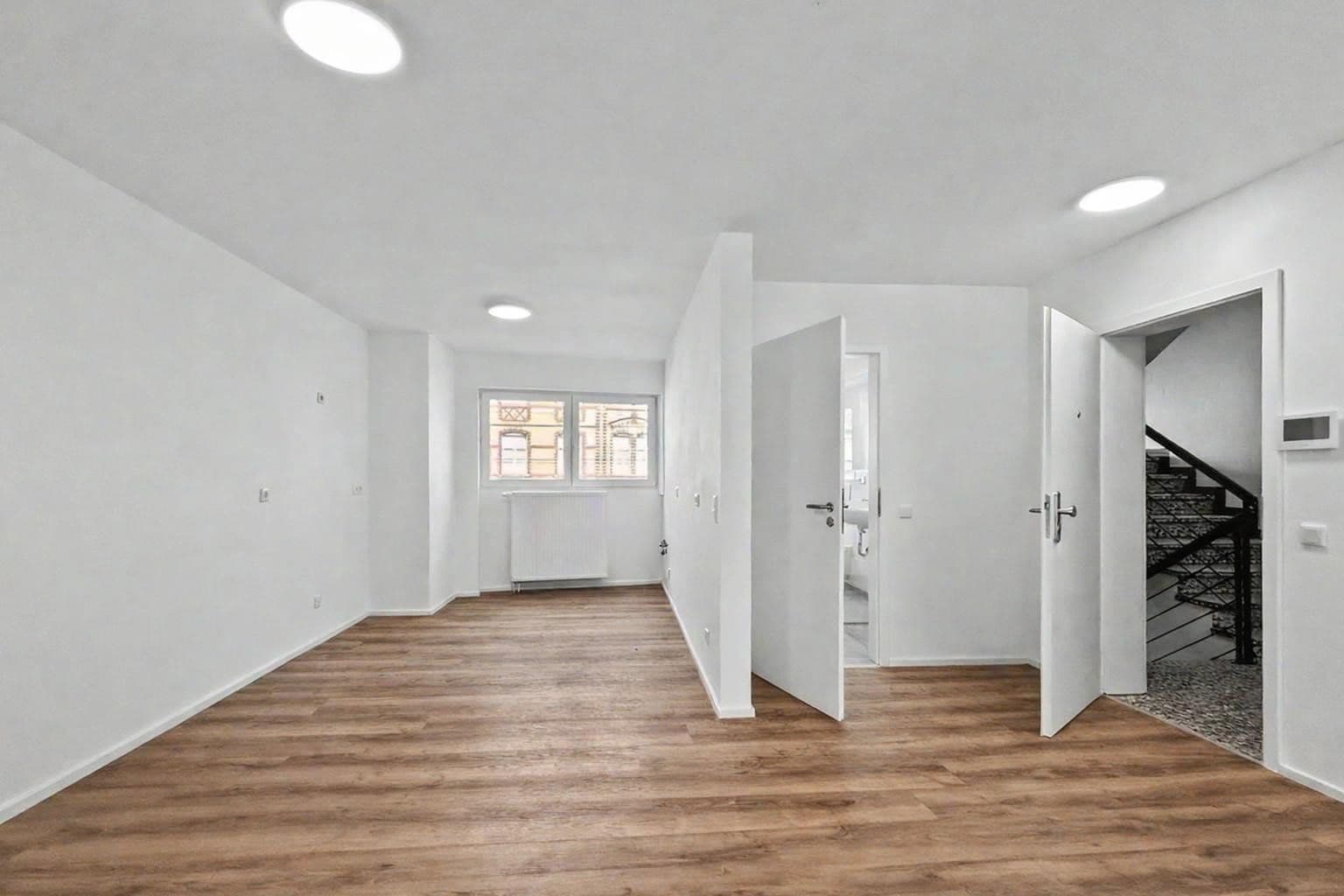 Pronájem bytu 3+1 93 m², Köln, Severní Porýní-Vestfálsko Pronájem bytu 3+1 93 m², Köln, Severní Porýní-Vestfálsko