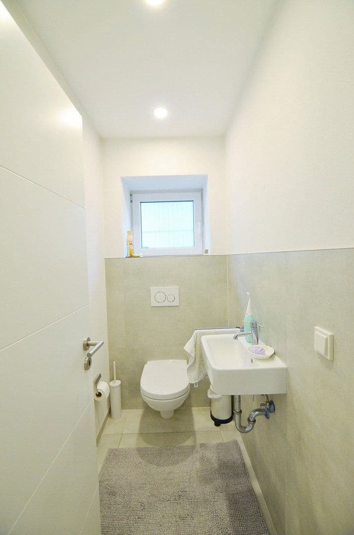 Pronájem bytu 4+1 125 m², Troisdorf, Severní Porýní-Vestfálsko Pronájem bytu 4+1 125 m², Troisdorf, Severní Porýní-Vestfálsko